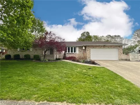 230 Miller Ave, Eaton, OH 45320
