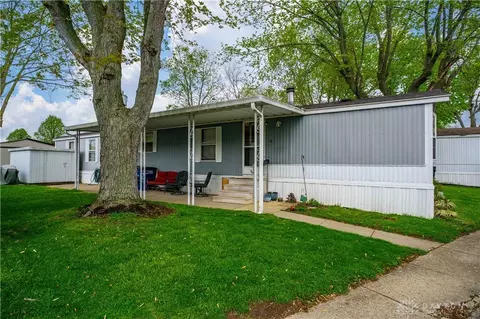 5291 Sportscraft Dr, Dayton, OH 45414