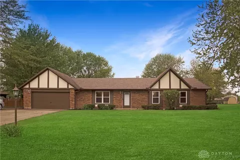 8731 Normandy Creek Dr, Dayton, OH 45458