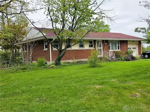 1045 Rydale Rd, Dayton, OH 45405