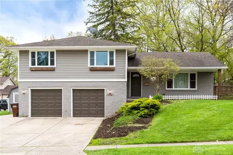 274 Zimmer Dr, Fairborn, OH 45324