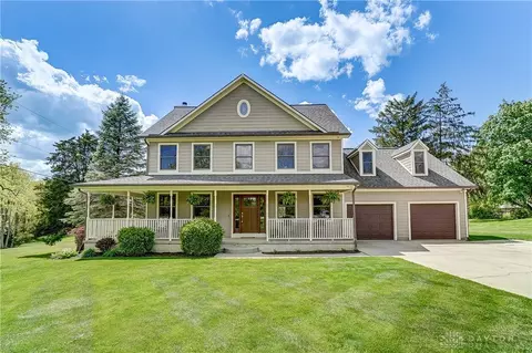 8233 S Brown School Rd, Vandalia, OH 45377