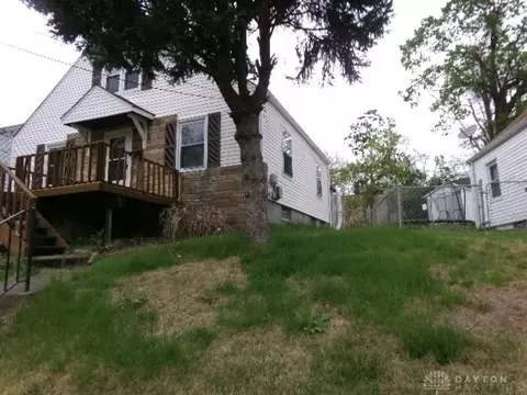 1769 Ashbrook Dr, Cincinnati, OH 45238 photo 3
