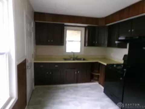 1769 Ashbrook Dr, Cincinnati, OH 45238 photo 11