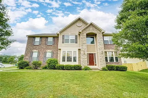 1332 Pewter Ct, Bellbrook, OH 45305