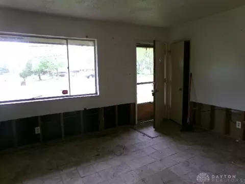 8606 Neptune Dr, Cincinnati, OH 45231 photo 6