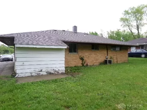 8606 Neptune Dr, Cincinnati, OH 45231 photo 3
