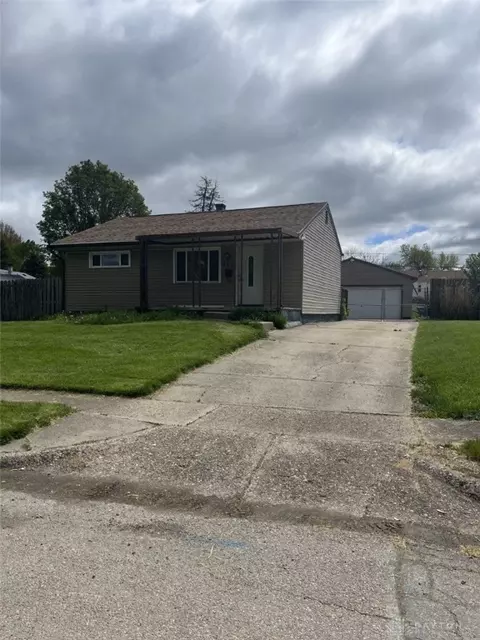 292 Travis Dr, Dayton, OH 45431