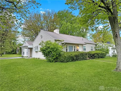 223 Forestwood Ave, Vandalia, OH 45377