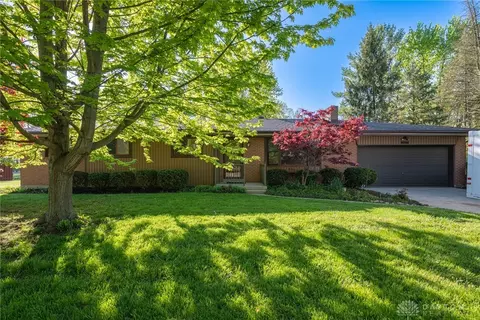 2695 Edwin Dr, Dayton, OH 45434