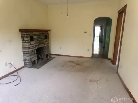 107 E Walnut St, Spring Valley, OH 45370 photo 17