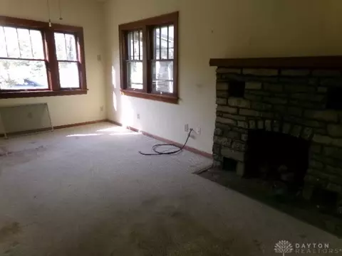 107 E Walnut St, Spring Valley, OH 45370 photo 15