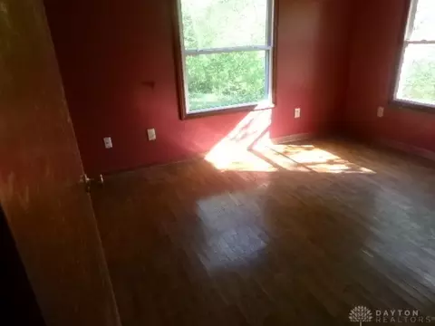 107 E Walnut St, Spring Valley, OH 45370 photo 7