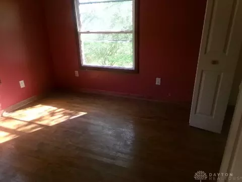 107 E Walnut St, Spring Valley, OH 45370 photo 8