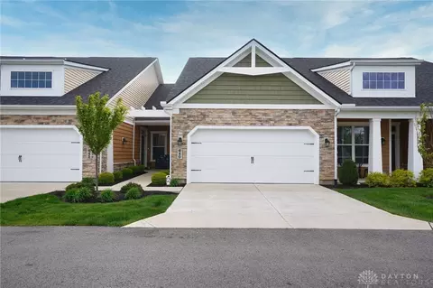 640 Coral Ct, Beavercreek, OH 45430