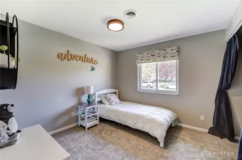 2243 Brookpark Dr, Dayton, OH 45440 photo 32