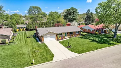 2243 Brookpark Dr, Dayton, OH 45440 photo 2