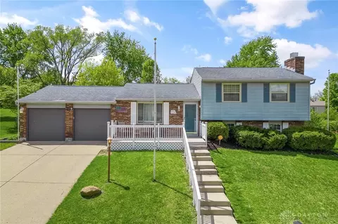 705 Decker Dr, Miamisburg, OH 45342