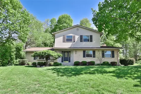 4492 Powder Horn Dr, Dayton, OH 45432