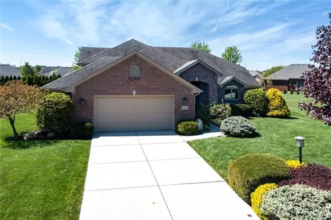 832 Saint Simons Ln, Washington Township, OH 45458