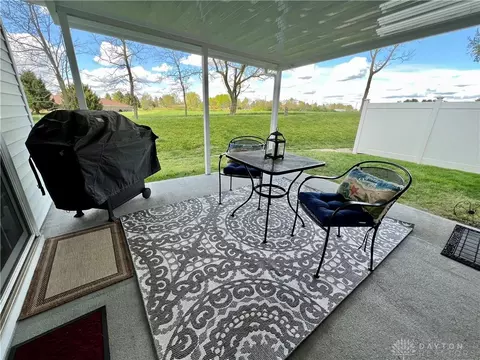 1760 Pinehurst Dr, Springfield, OH 45502 photo 24