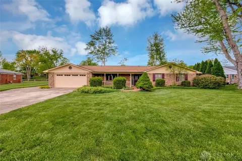 3093 Blue Green Dr, Dayton, OH 45431