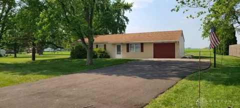 8174 Hogpath Rd, Arcanum, OH 45304