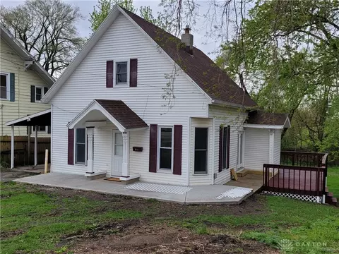 31 S Limestone St, Jamestown, OH 45335