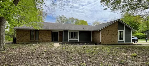 3520 Pebble Creek Dr, Dayton, OH 45432