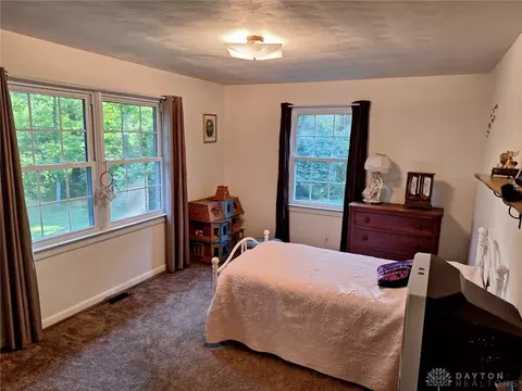 Undisclosed, Centerville, OH 45459 photo 17