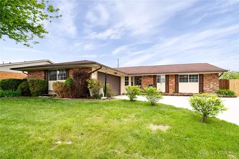 7260 Cohasset Dr, Huber Heights, OH 45424