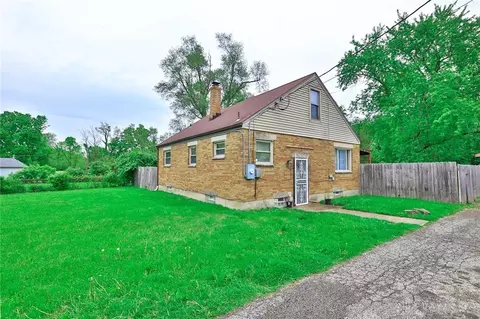 20 Hillgard St, Dayton, OH 45426
