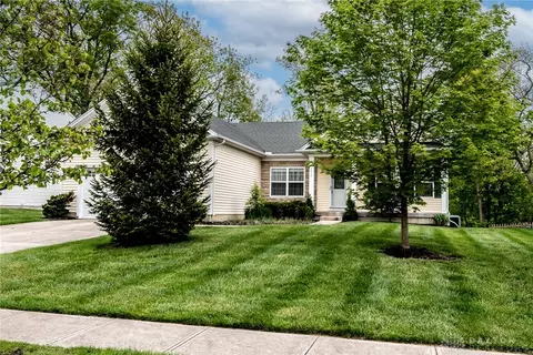 1212 Walnut Creek Trl, Lebanon, OH 45036