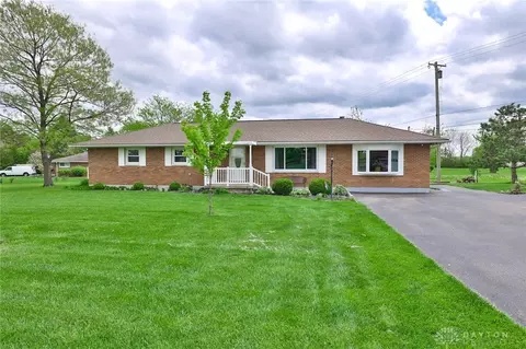 5998 Bellefontaine Rd, Dayton, OH 45424