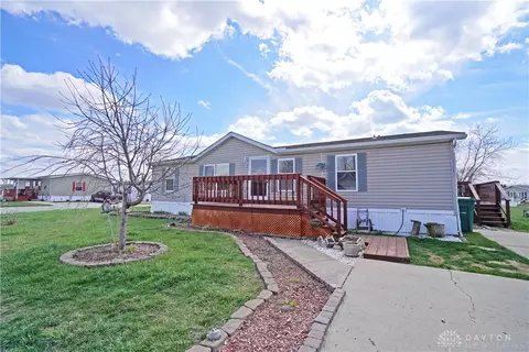 11158 Oakwood Vlg, Miamisburg, OH 45342