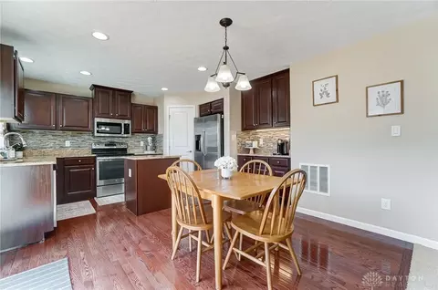 1469 Artesian Ln, Fairborn, OH 45324 photo 17