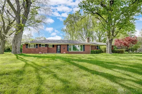 5471 Paddington Rd, Dayton, OH 45459