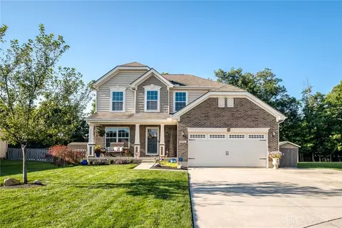 8062 Bushclover Dr, Tipp City, OH 45371