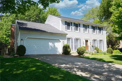 2222 Seneca Dr, Troy, OH 45373