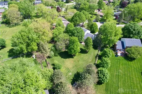 2222 Seneca Dr, Troy, OH 45373 photo 8