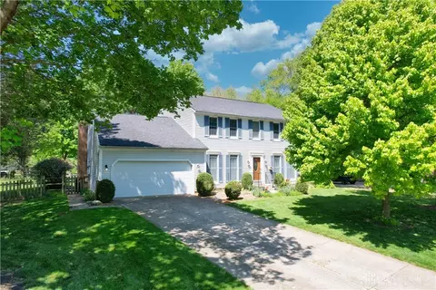 2222 Seneca Dr, Troy, OH 45373 photo 2