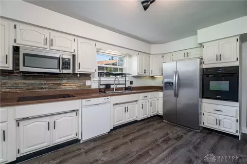4517 Wing View Ln, Dayton, OH 45429 photo 11