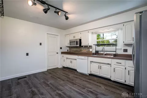 4517 Wing View Ln, Dayton, OH 45429 photo 10
