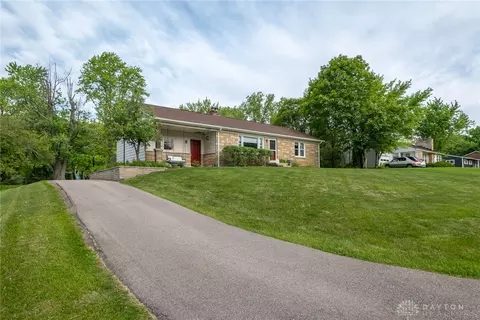 2129 Knoll Dr, Dayton, OH 45431
