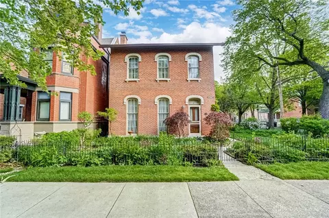 27 Van Buren St, Dayton, OH 45402