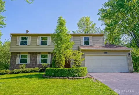2551 Obetz Dr, Beavercreek, OH 45434