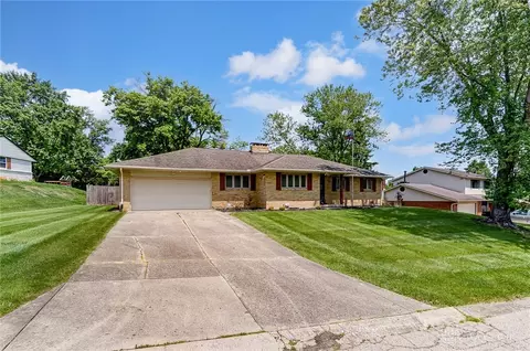 2439 Hemphill Rd, Kettering, OH 45440