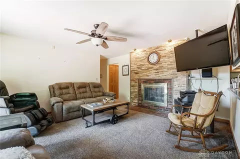 2439 Hemphill Rd, Kettering, OH 45440 photo 5