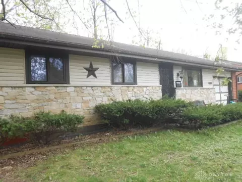 4442 Bluehaven Dr, Dayton, OH 45406