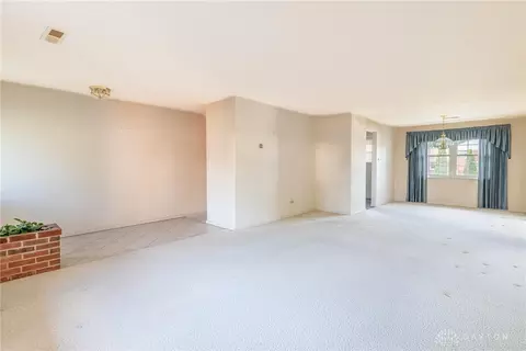 937 Malone Ave, Kettering, OH 45429 photo 2